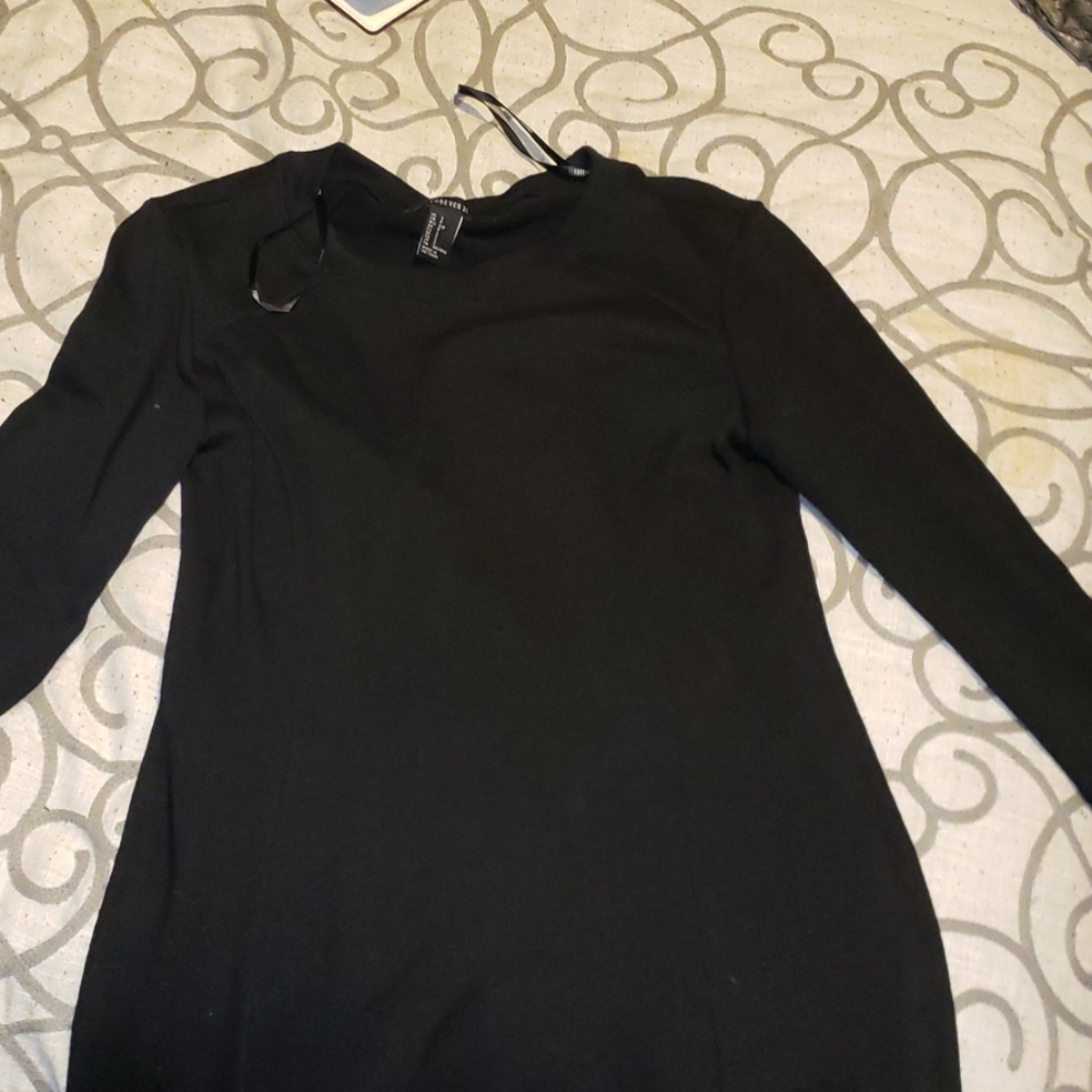 Black long sleeve dress